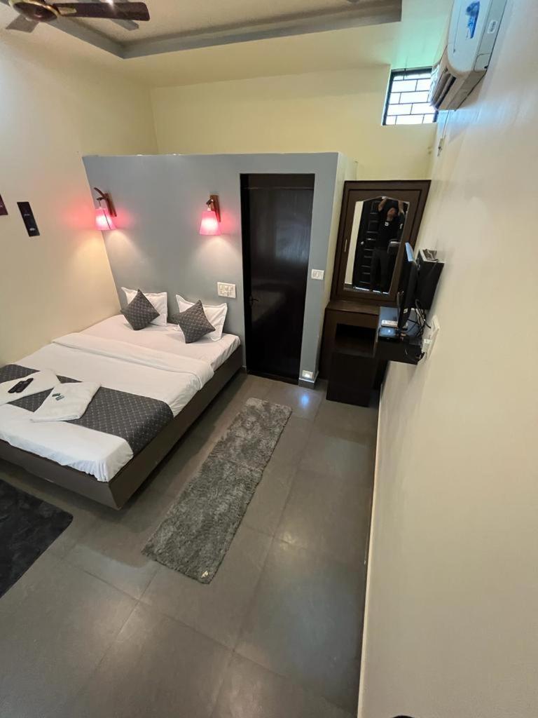 Vagator House Resort Goa ภายนอก รูปภาพ